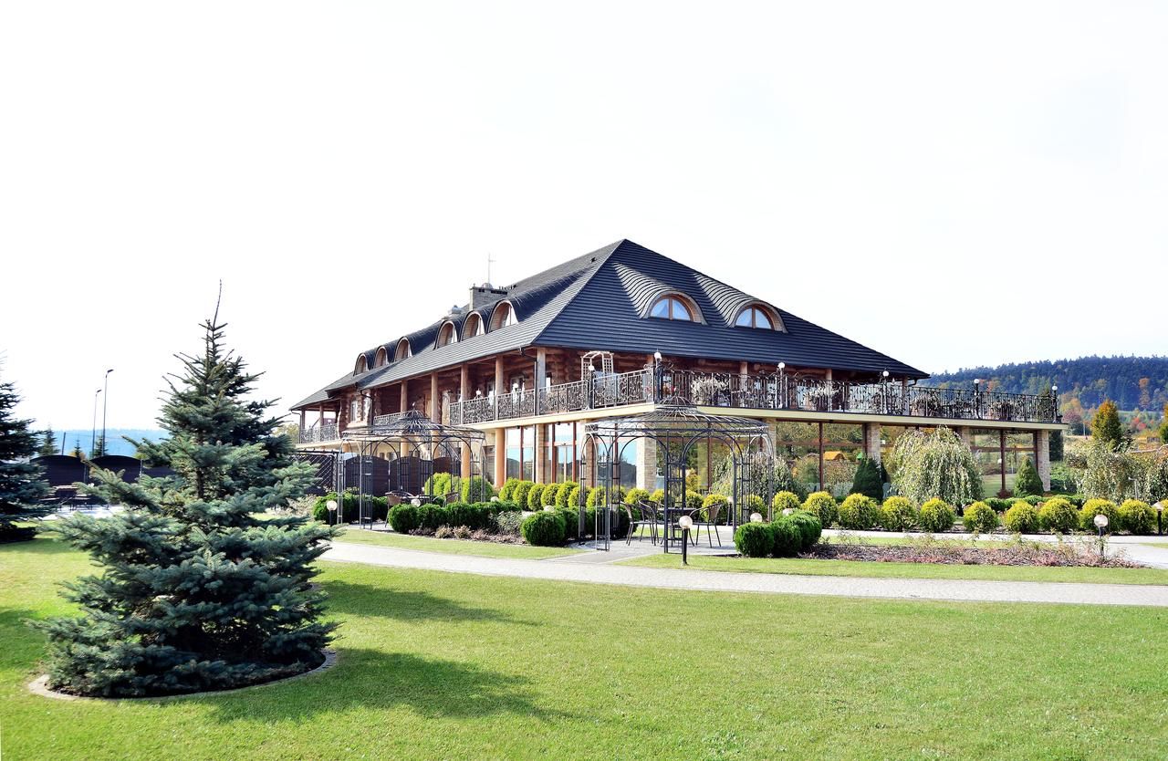 Отель Hotel Świętokrzyski Dwór Нова-Слупя-4